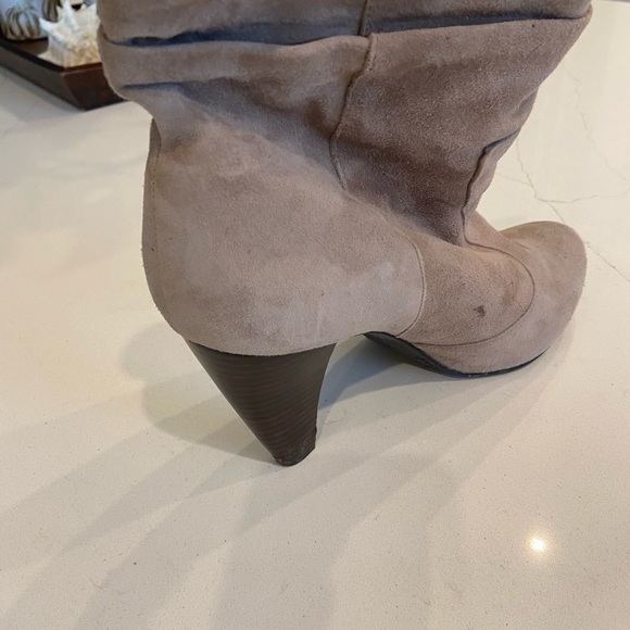 Taupe suede slouchy pull on boots. - Picture 4 of 4